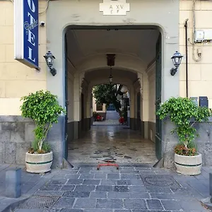 https://hotel-fiorentina.hotels-amalfi.com