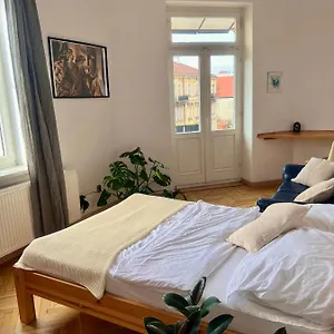 https://apt-chic-in-the-center-of-cracow.krakowhotelspoland.com