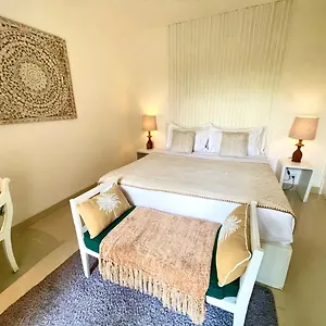 https://la-belle-villa-bali.ubudhotelsnow.com