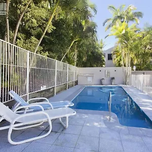 https://townhouse-6-sunseeker-close-26.queenslandhotels.net